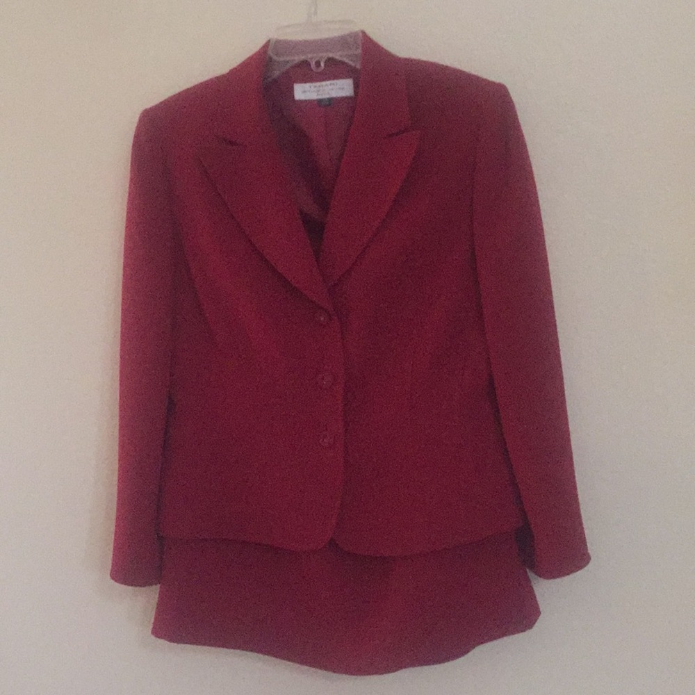 Red tahari suit
